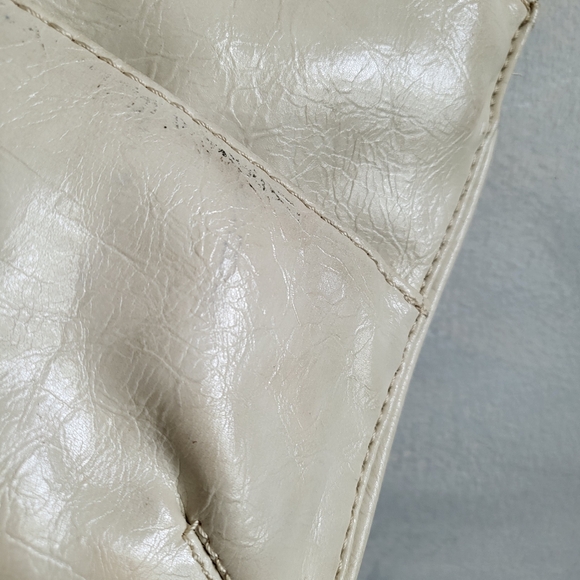 Guess Ivory Cream Studded Wristlet Clutch 11 x 7 Rare Y2K - Picture 9 of 16